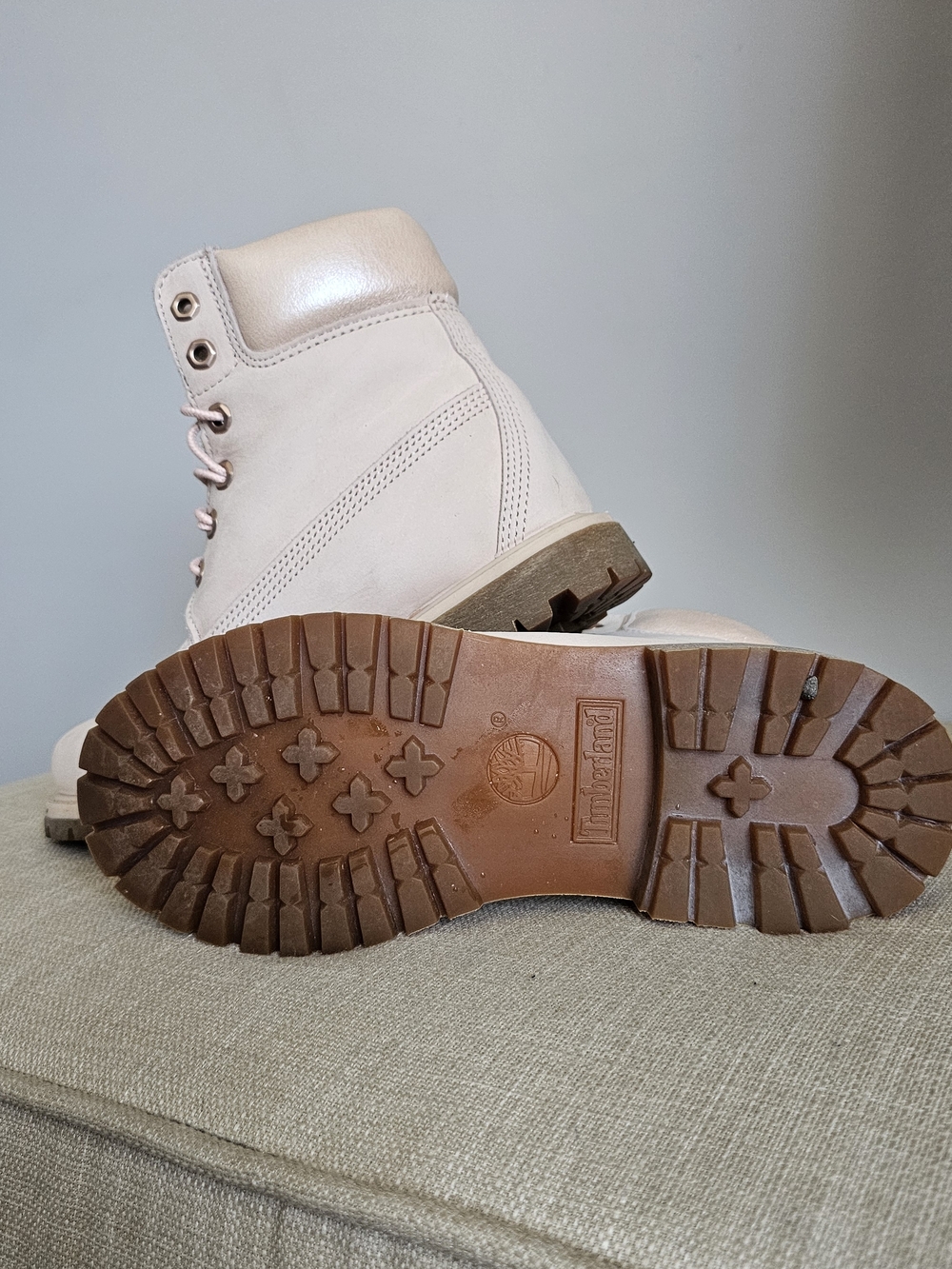 Timberland Women's Light Pink Lace-Up Leather Boots - Picture 6 of 7